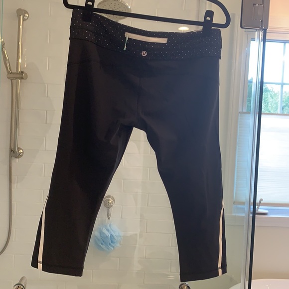 LULULEMON CROPPED LEGGINGS - Picture 2 of 5